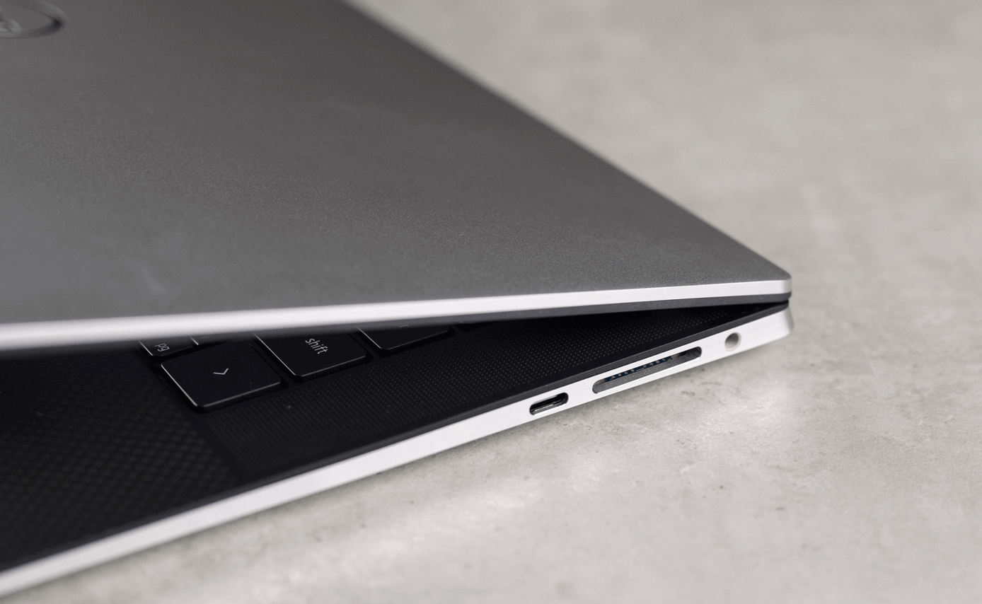 [Review] Đánh giá Laptop Dell XPS 9530: Lịch lãm sang trọng và mạnh mẽ!
