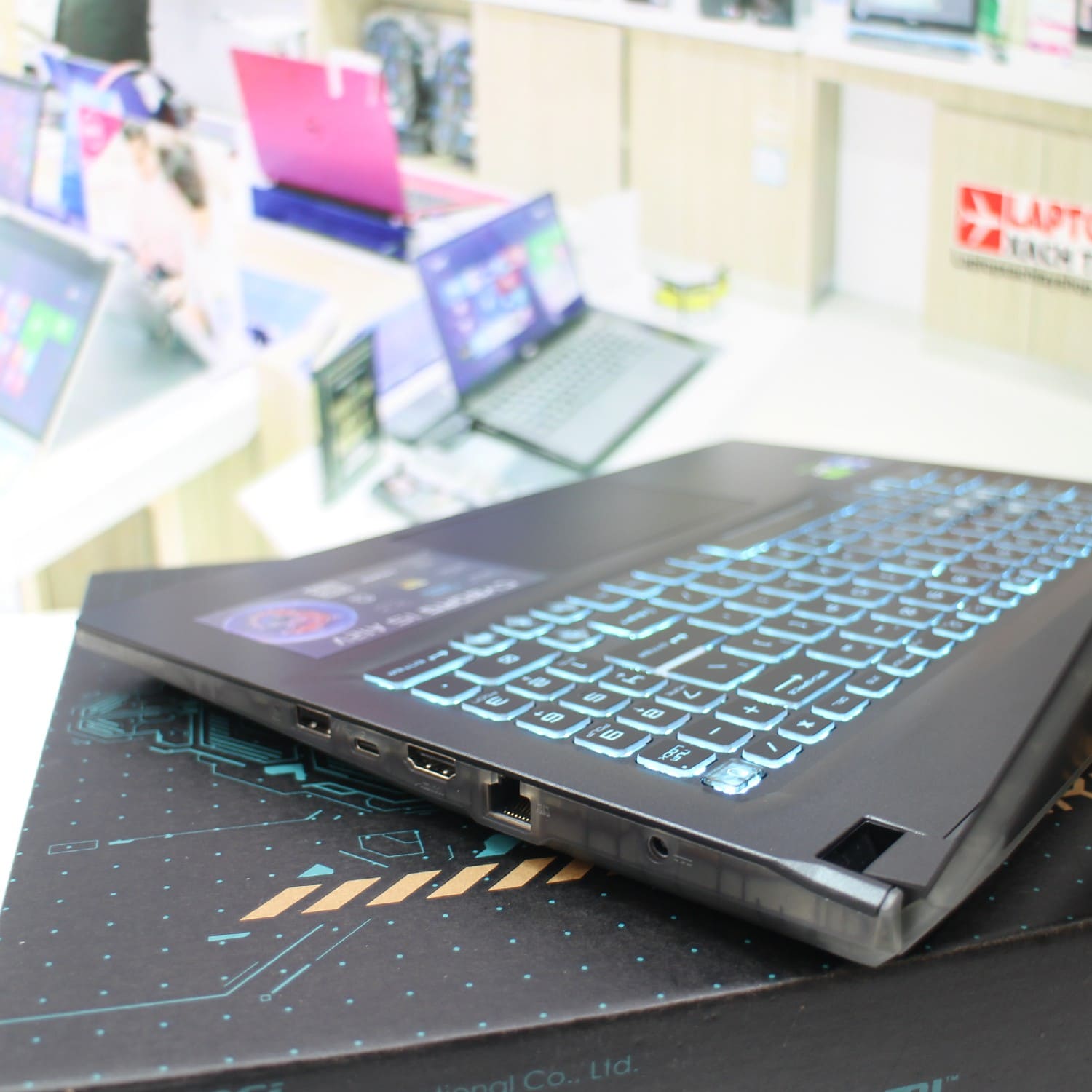 Đánh giá Laptop MSI Cyborg 15 A13UC : Laptop gaming giá rẻ đáng mua 2024