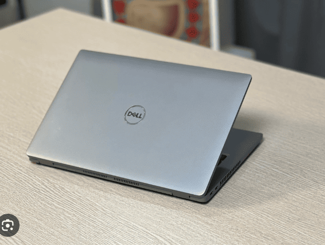 Hướng dẫn chọn mua laptop cũ giá rẻ 2024