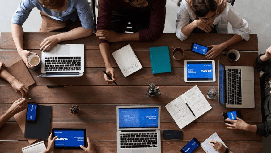 Hướng dẫn chọn mua laptop cũ giá rẻ 2024