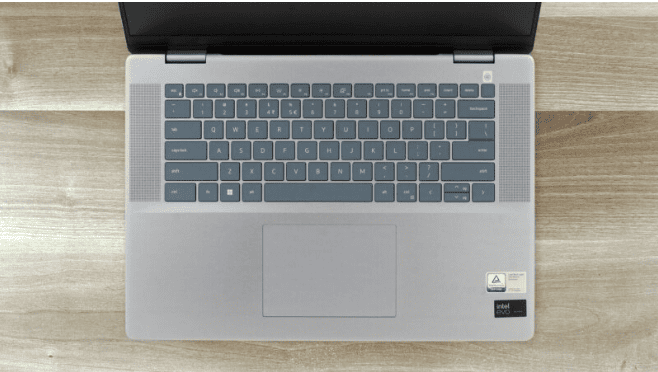 Đánh giá Laptop Dell Inspiron 16 7640 Plus : Cấu hình mạnh mẽ đa nghiệm, màn hình 16 in sắc nét cao cấp