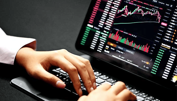 Top 5 Laptop văn phòng đầu tư chứng khoán đáng xem nhất tháng 01/2025