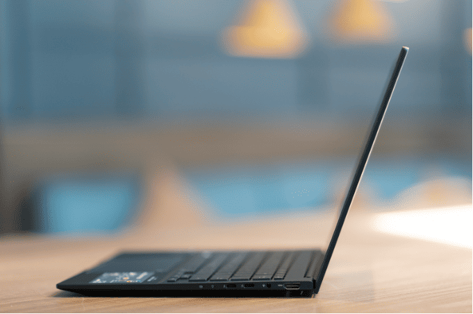 Đánh giá Asus Laptop ASUS Zenbook 14 UX3405 : Laptop doanh nhân siêu mỏng nhẹ