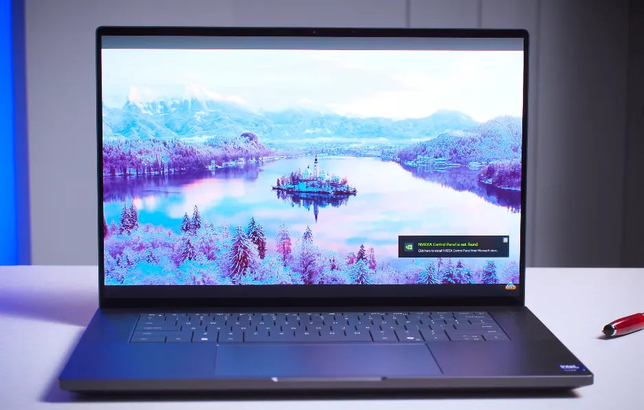 Đánh Giá Laptop Dell Pro Max 16 Premium MA16250: Cỗ Máy Đồ Họa "Vô Đối" Cho Kỹ Sư Và Chuyên Gia AI