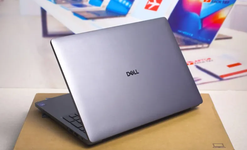 Đánh Giá Dell Pro Max 16 MC16250: Laptop Đồ Họa AI cho chuyên gia 2026